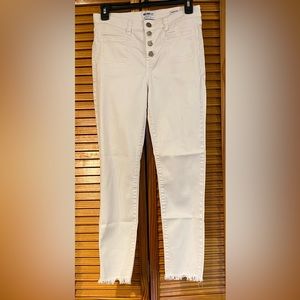 William Rast Women’s Highrise Frayed Ankle Skinny Button Fly Jeans. Size 30.